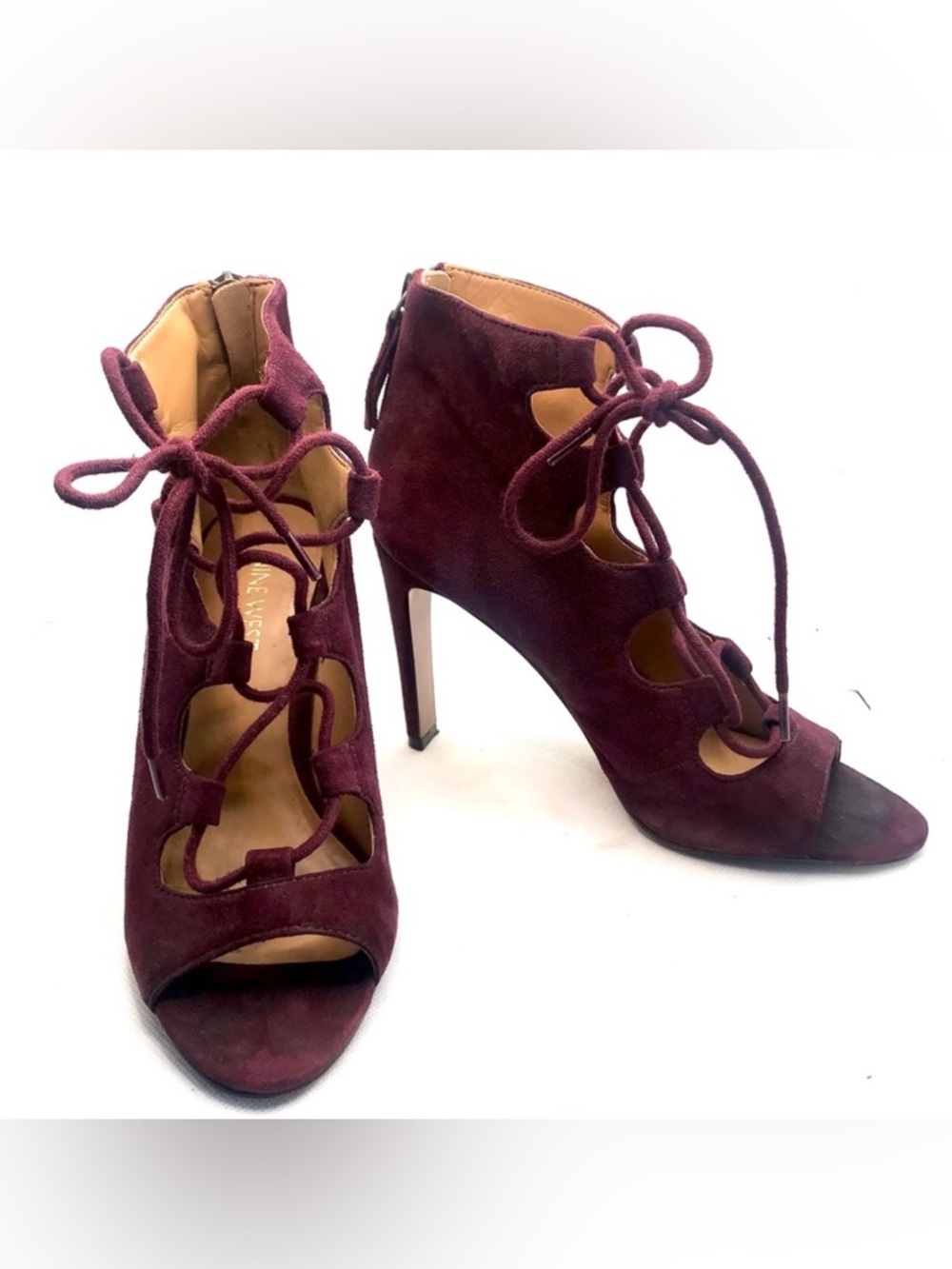 NINE WEST "UNFORGETTABLE" PURPLE SUEDE LACE UP BOOTIE STILETTO HEELS (6M)